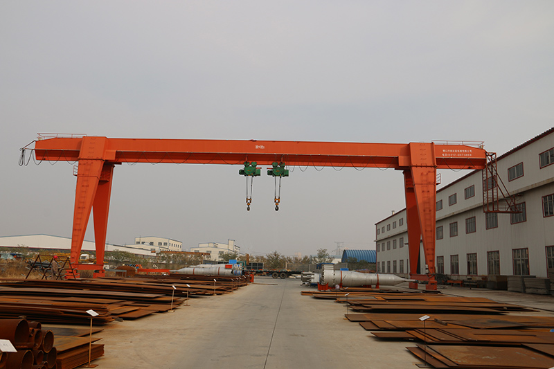 遼寧加寶石化設(shè)備有限公司-MHE型32+32雙葫蘆甘肅門式起重機(jī)