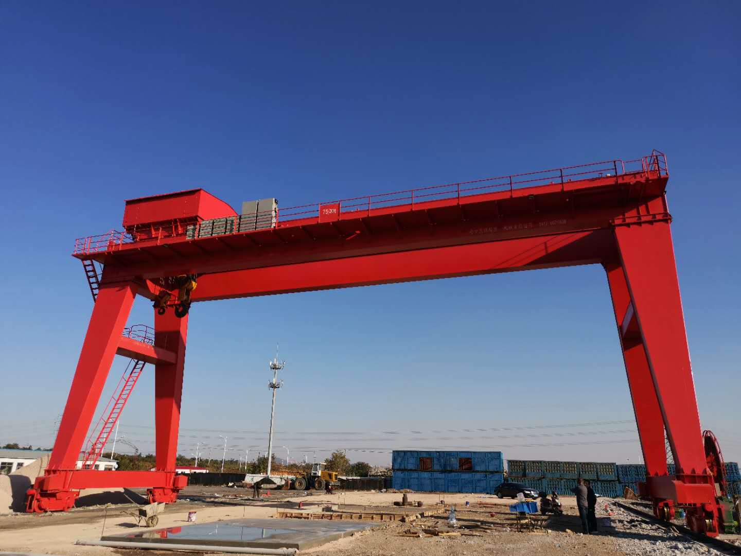 營口富洋預制件有限公司75噸雙梁濰坊門式起重機